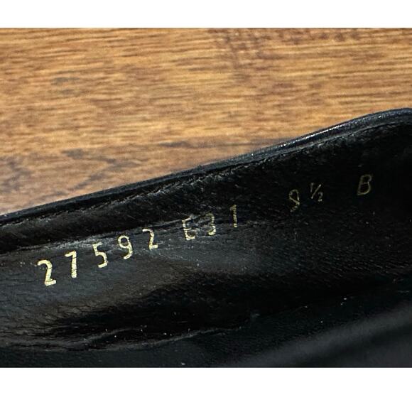 Salvatore Ferragamo Boutique Vara Bow Leather Mule Sandals – Black – Size 9.5B - Picture 8 of 10